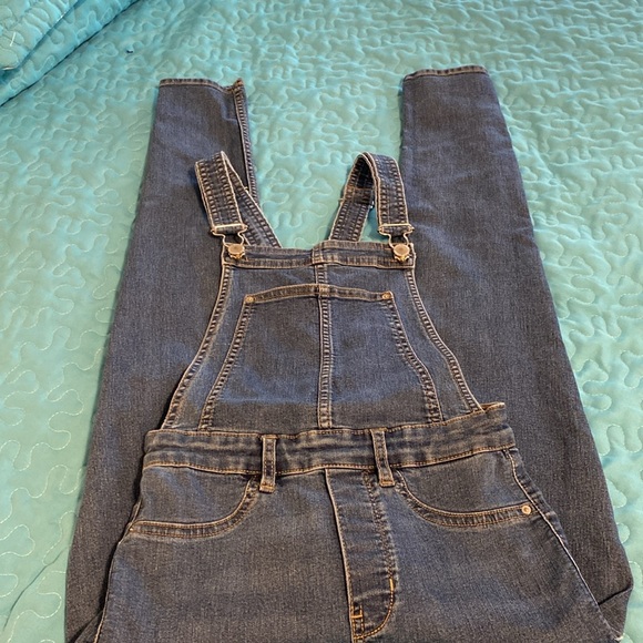 Bib overalls - Picture 4 of 7